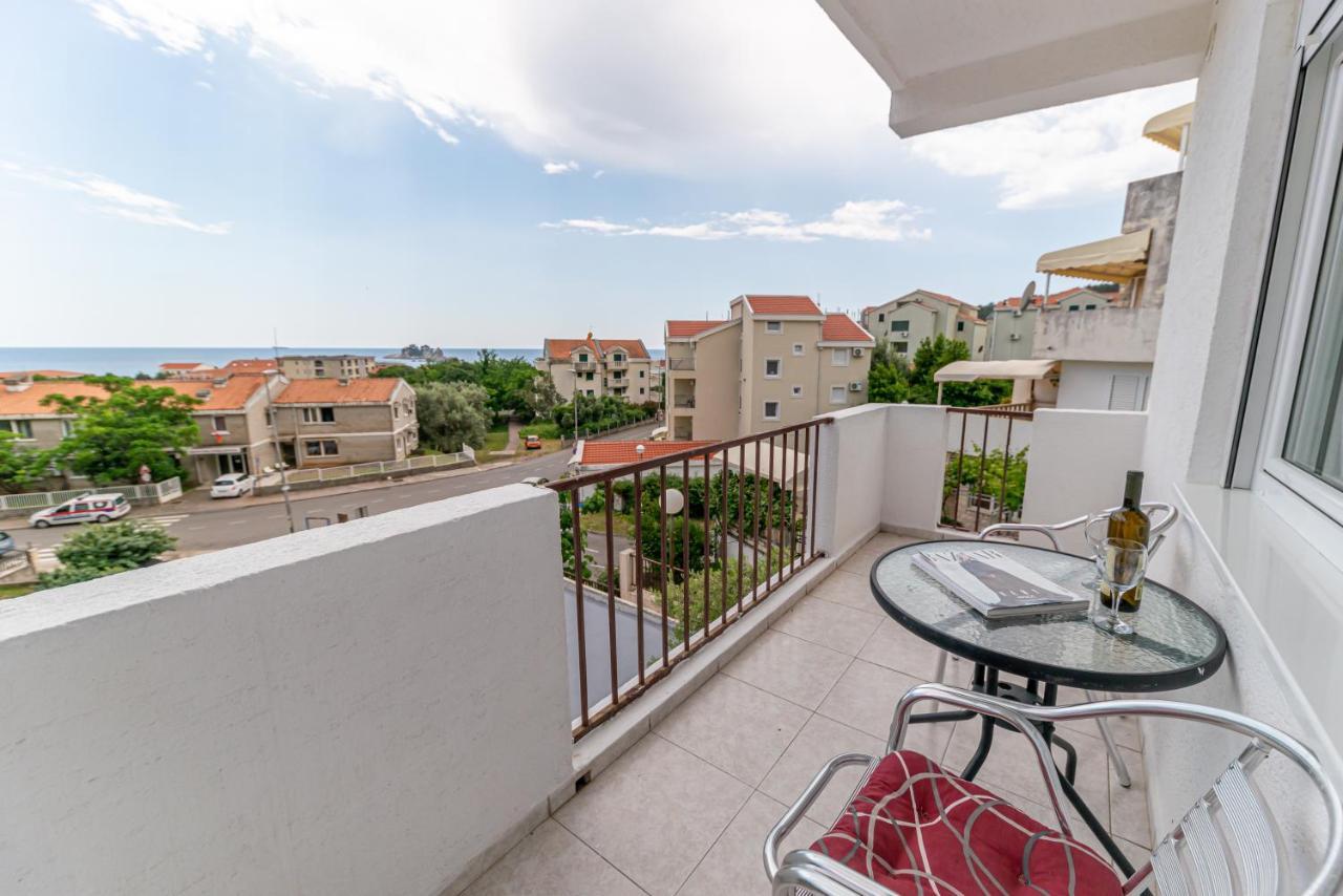 Apartments Vjera Petrovac 外观 照片