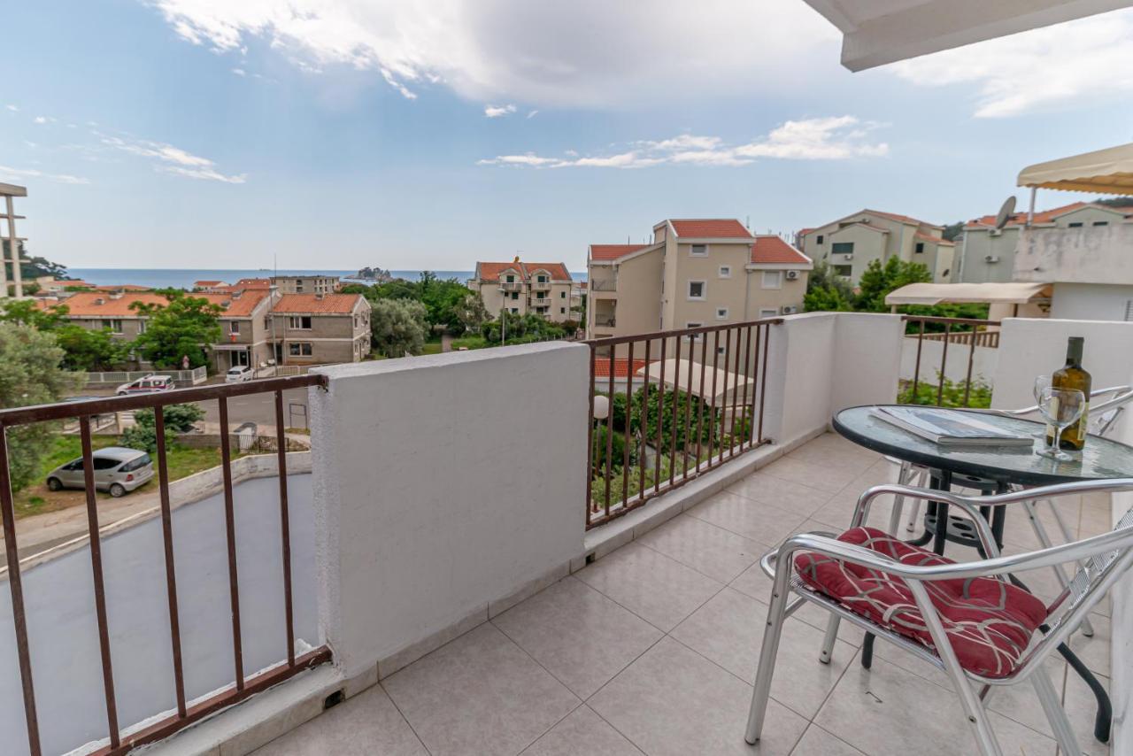 Apartments Vjera Petrovac 外观 照片