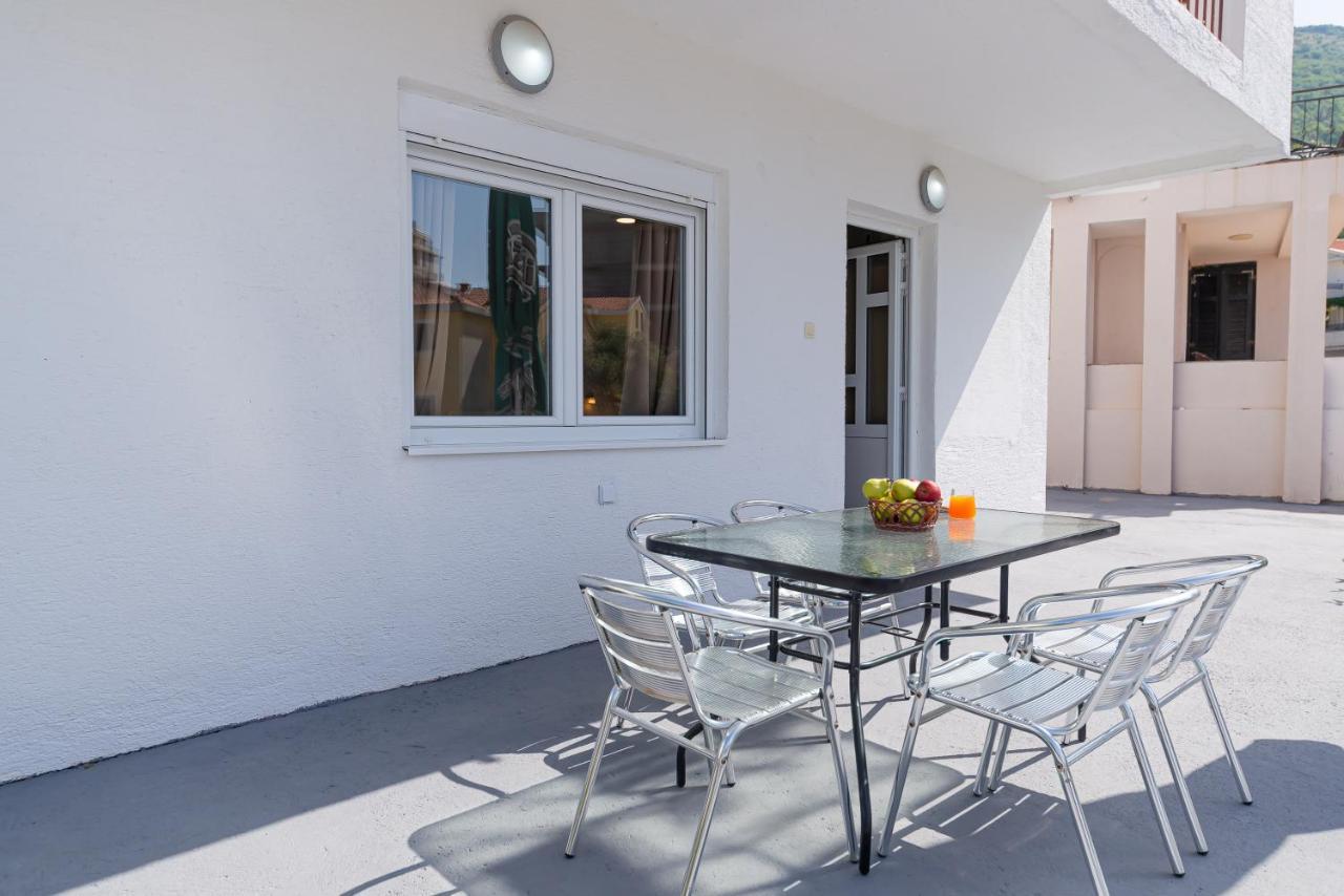 Apartments Vjera Petrovac 外观 照片