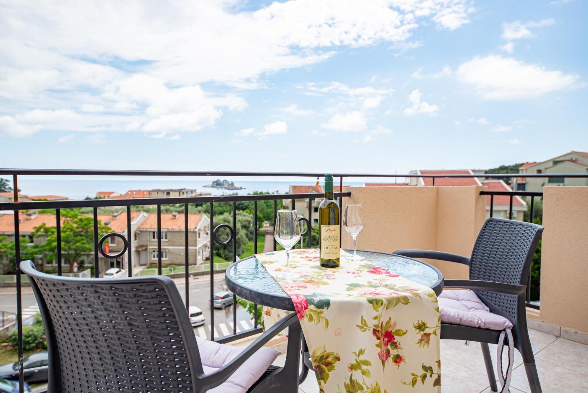 Apartments Vjera Petrovac 外观 照片