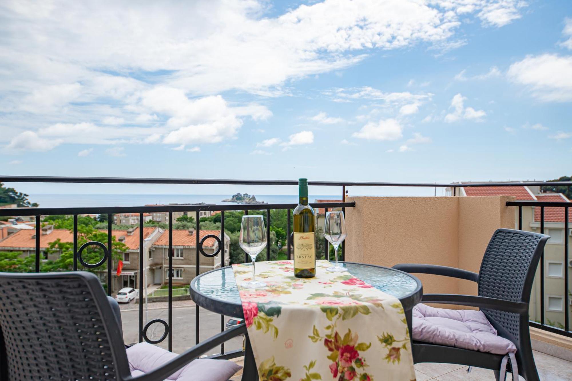 Apartments Vjera Petrovac 外观 照片