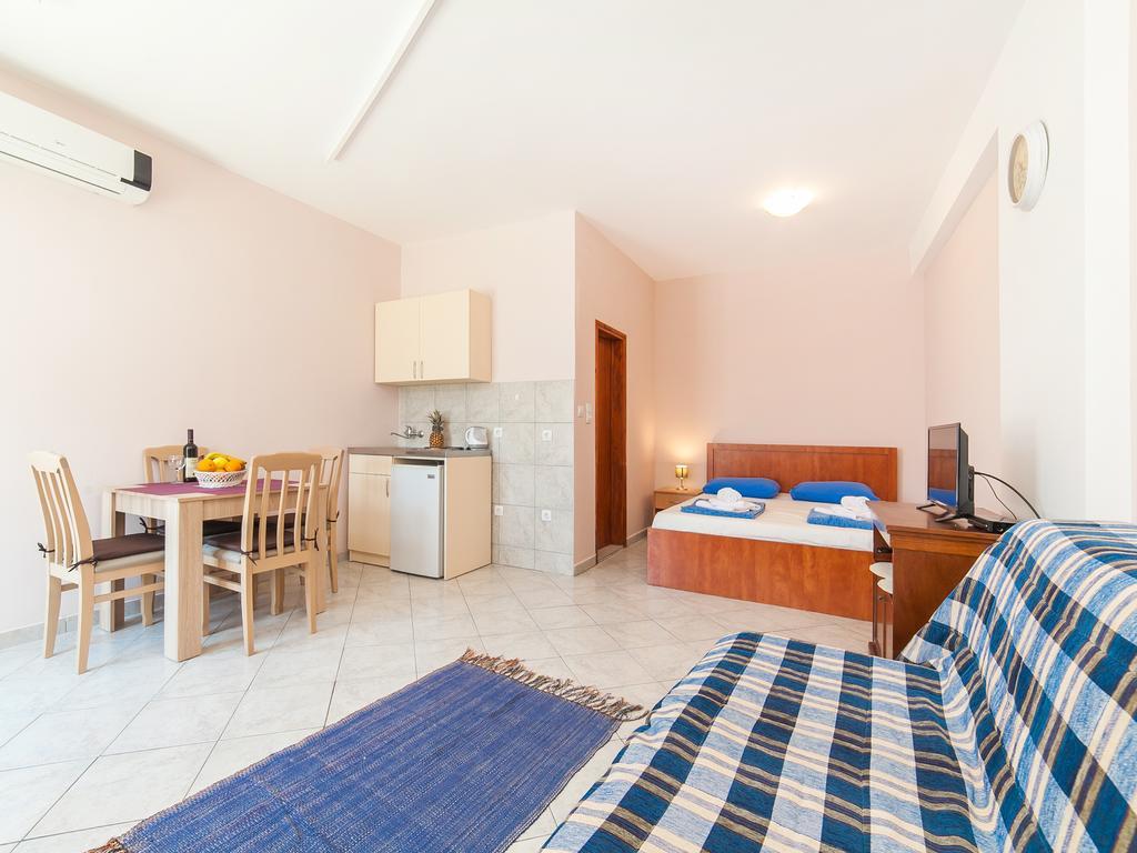 Apartments Vjera Petrovac 外观 照片