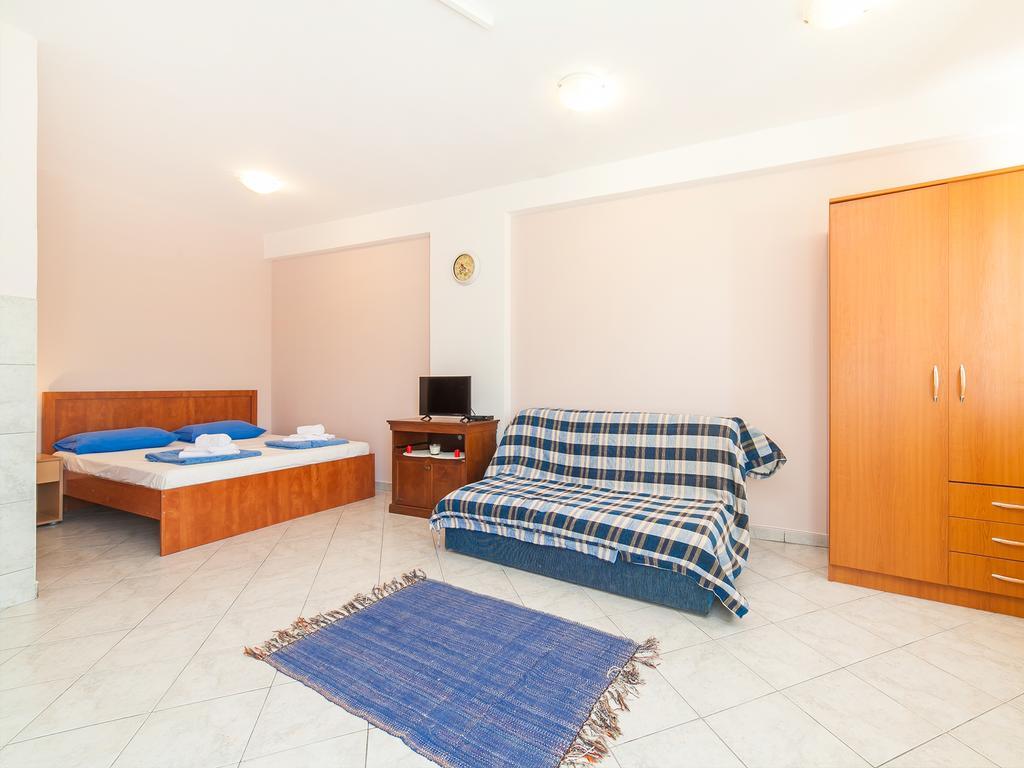 Apartments Vjera Petrovac 外观 照片