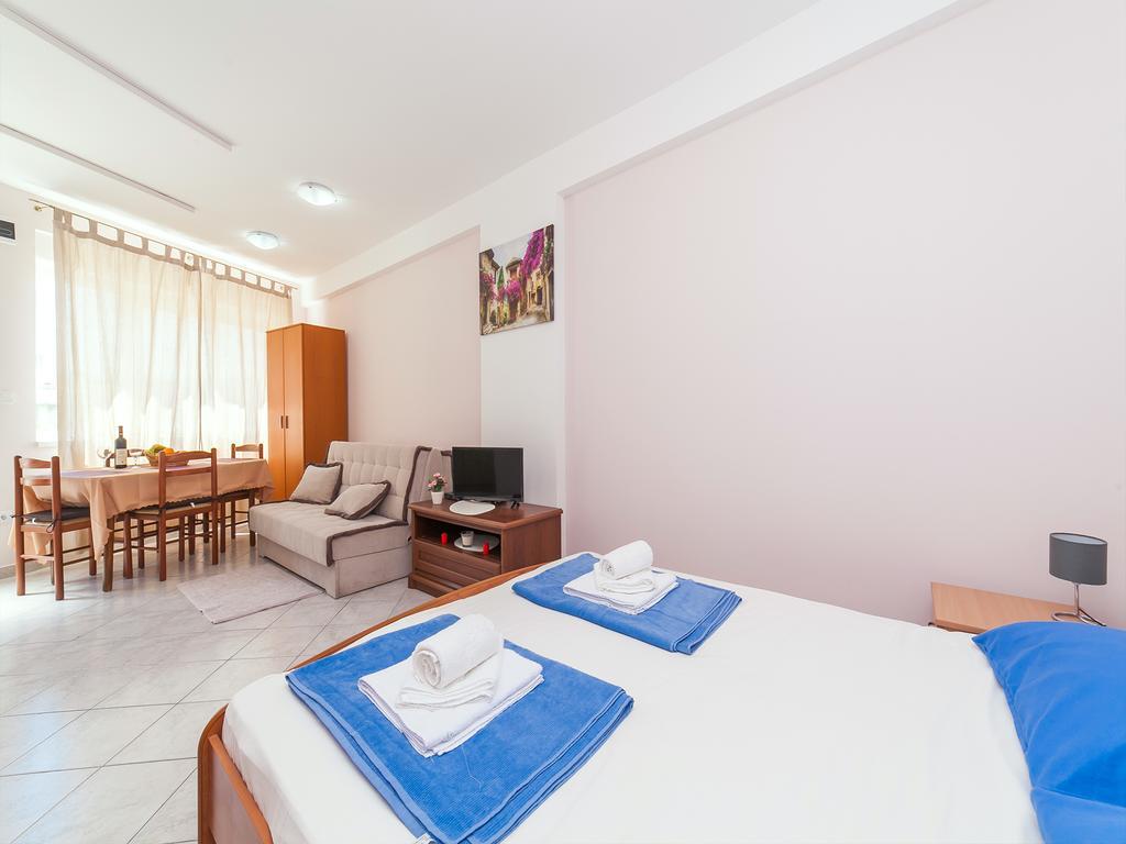 Apartments Vjera Petrovac 外观 照片